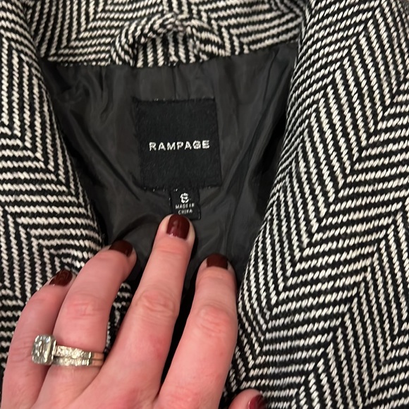 EUC! Rampage Jacket. Black and White. SZ S - Picture 4 of 8